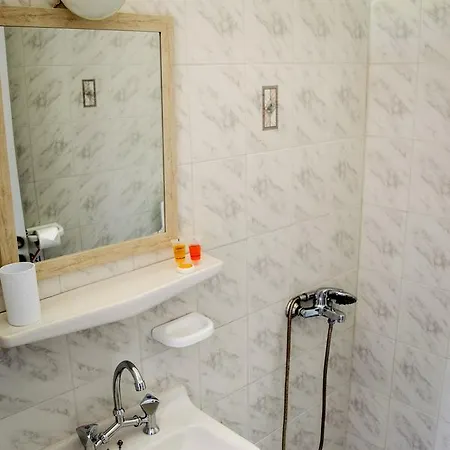 Margo * Antiparos Town