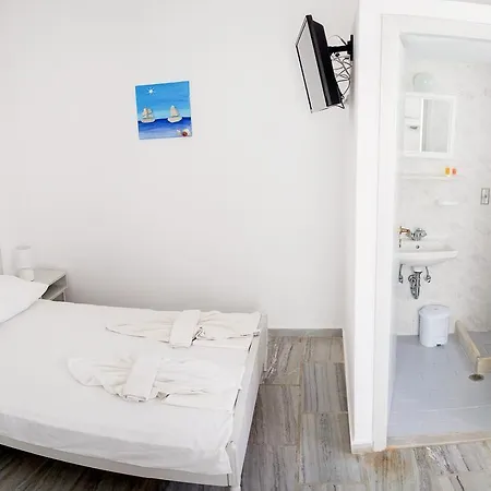 Margo Antiparos Town