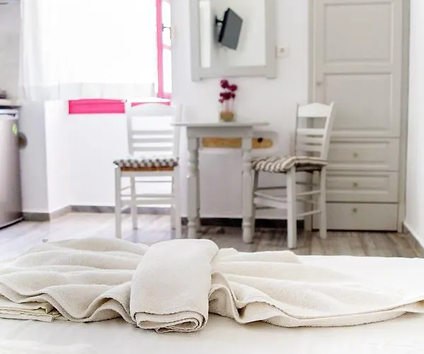 Margo Antiparos Town