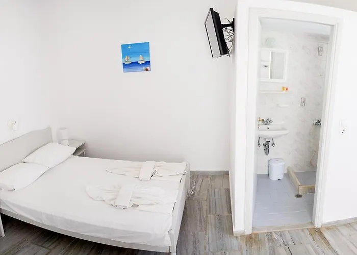 Margo Antiparos Town