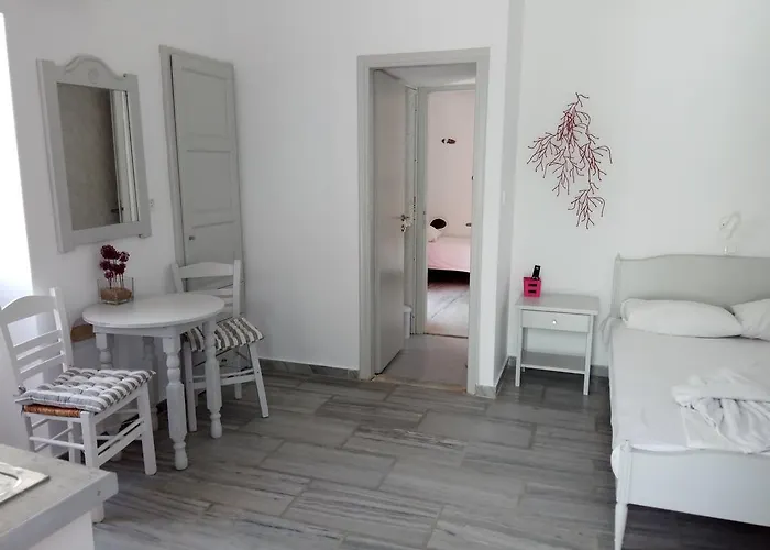 Margo Antiparos Town